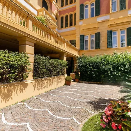 Lovely In With Balcony *