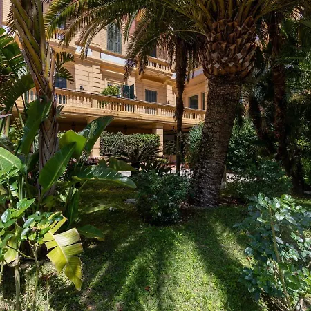Lovely In With Balcony Apartment *